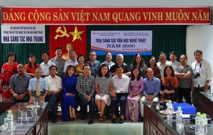 Bế mạc Trại sáng tác văn học nghệ thuật của Trung tâm nghiên cứu bảo tồn và phát huy văn hoá dân tộc khu vực đồng bằng Bắc Bộ tại Nha Trang