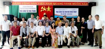 Trại sáng tác văn học nghệ thuật Nam Định 2020 tại Nha Trang