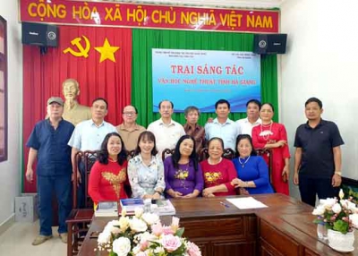 Các văn nghệ sỹ Hà Giang dự Trại sáng tác văn học nghệ thuật tại thành phố Vũng Tàu