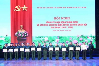 Trung tâm Hỗ trợ sáng tác văn học nghệ thuật nhận bằng khen của Tổng cục Chính trị Quân đội Nhân dân Việt Nam.