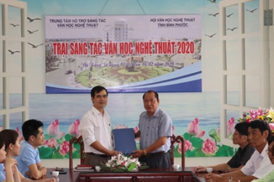 Bế mạc Trại sáng tác văn học nghệ thuật Bình Phước 2020 tại Đà Nẵng