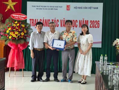 Bế mạc Trại s&aacute;ng t&aacute;c văn học Nha Trang 2026