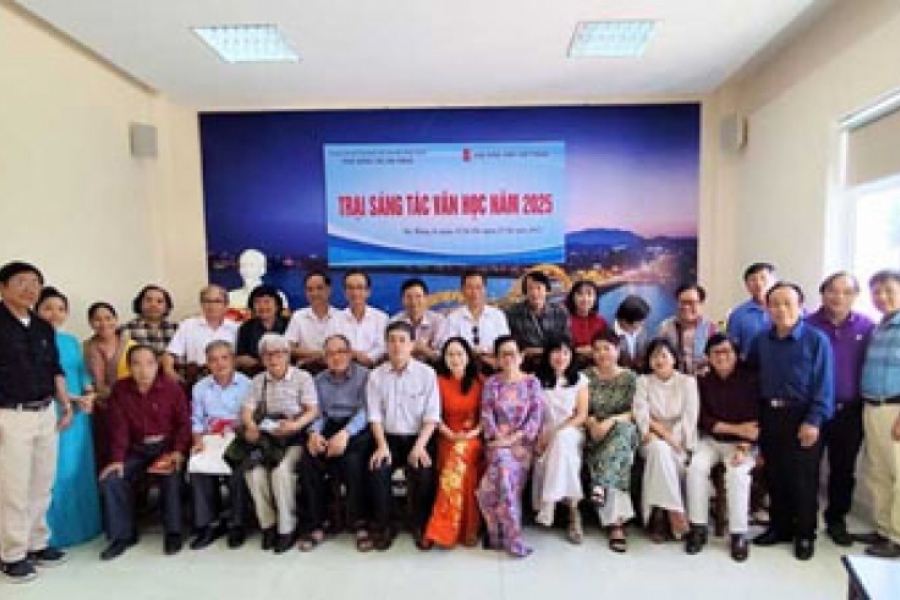 Khai mạc Trại sáng tác văn học Hội nhà văn Việt Nam 2025 tại Đà Nẵng
