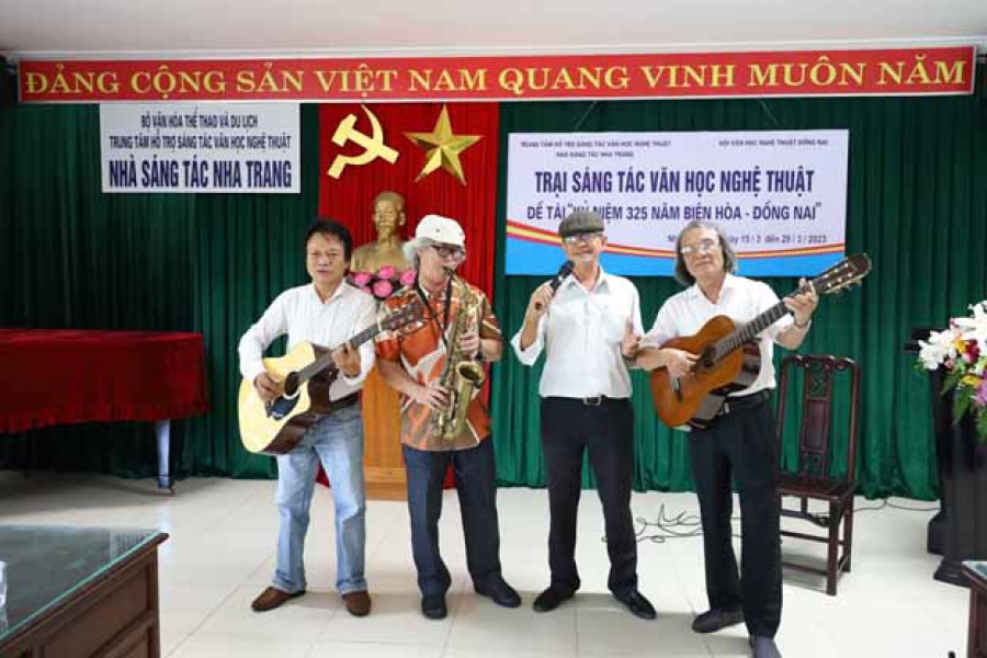 Khai mạc Trại sáng tác văn học nghệ thuật "Kỷ niệm 325 năm Biên Hoà - Đồng Nai" tại Nha Trang